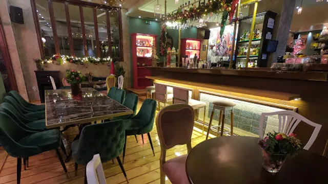 Vegera all day bar & bistro