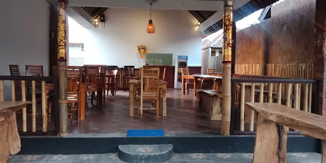 Warung Kartika Amed