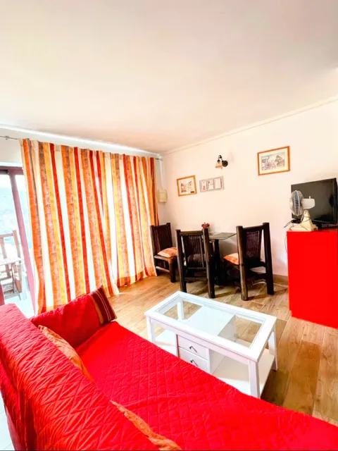 Apartamento 2 (edf. Alabria) "Bali" (nido trópico sobre el barranco)