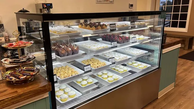 Mom & Son Bakery Puerto Rican Bakery