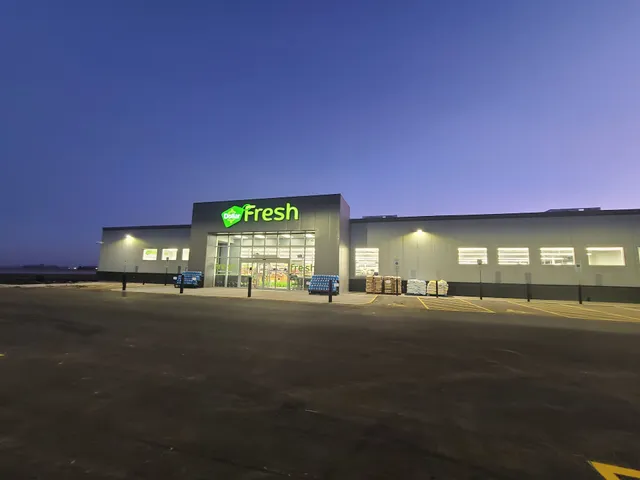 Hy-Vee Grocery Store