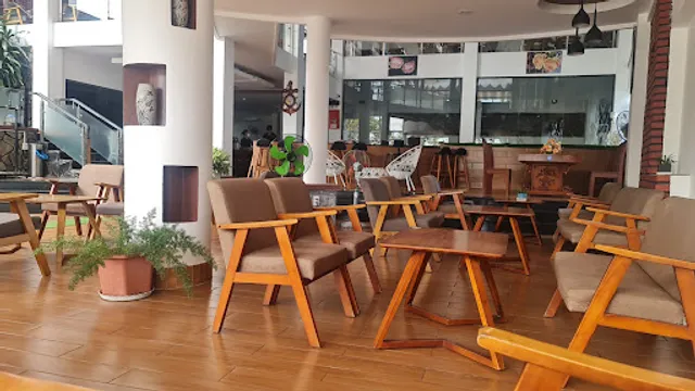 Cafe Vườn Hồng