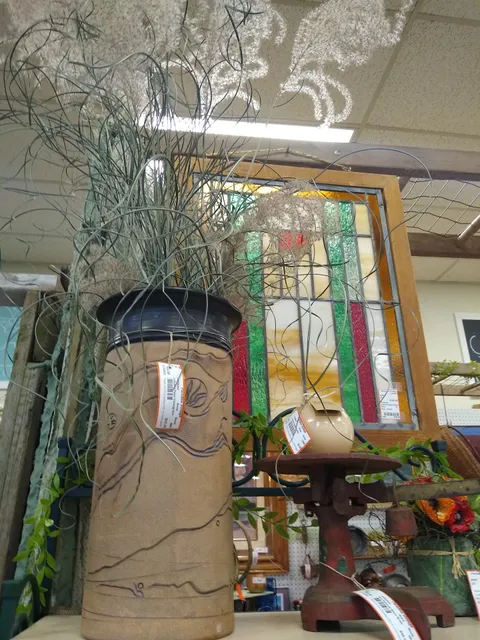 Paradise Vintage, Antiques and More