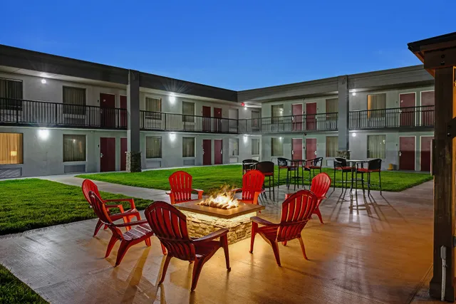 Red Roof Inn & Suites Wilkesboro