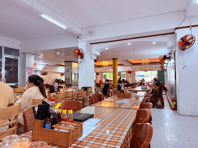 Hàu né Tâm Nguyễn