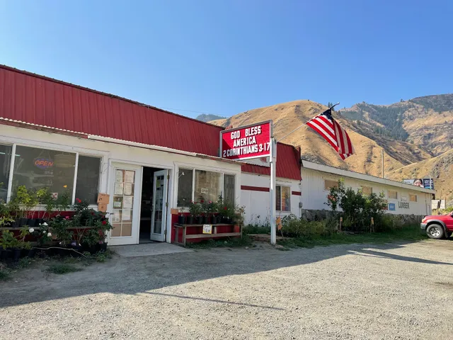 Fiddle Creek Fruit Stand