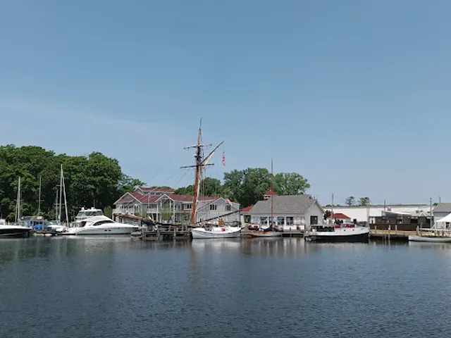 Admiral Jack's Bar & Grill