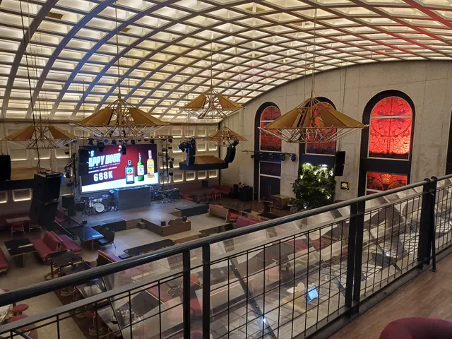 Above and Beyond Paskal Hyper Square