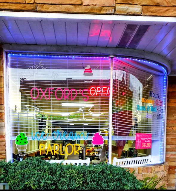 Oxford's Old Fashioned Ice Cream Parlor