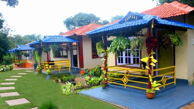 Coorg Cliff View Homestay
