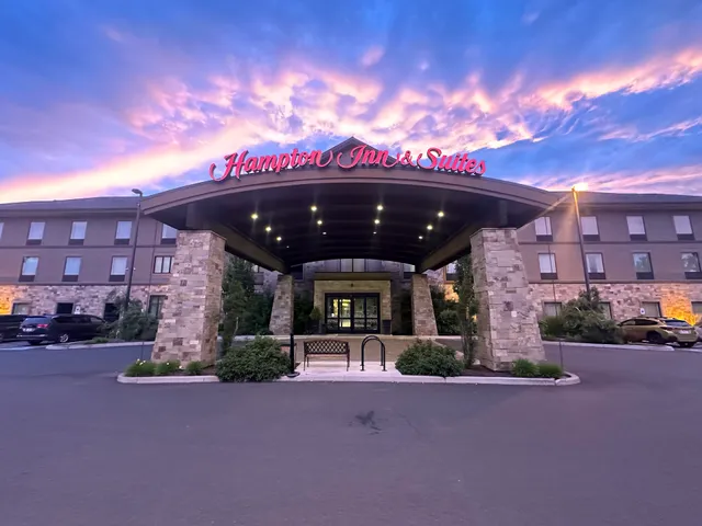Hampton Inn & Suites Bend