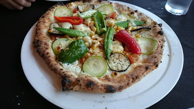 トラットリア・チンクエチェント