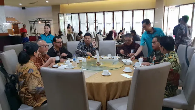 DYNASTY CHINESE RESTAURANT