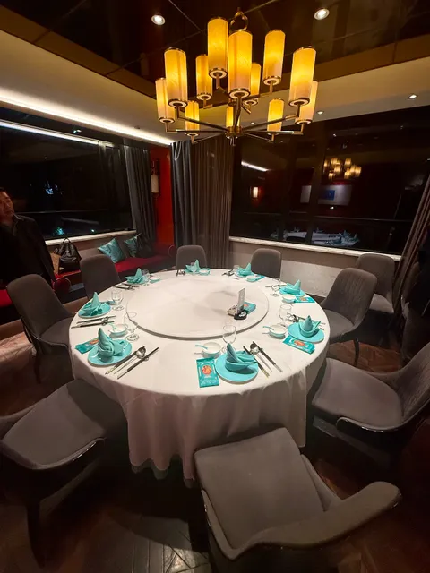 Xin Xinfu Food Plaza