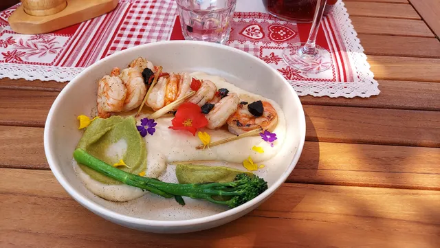 Husacina Gurmánsky Grob