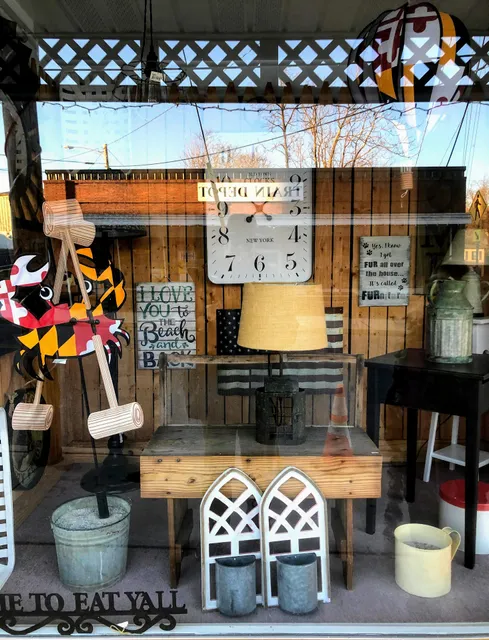 Ben Gue Antiques & Gifts