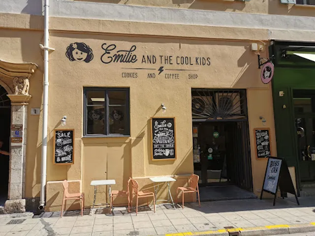 Emilie and the Cool Kids Vieux Nice
