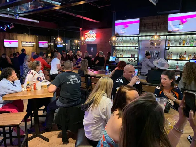 Malloy's Bar & Grille