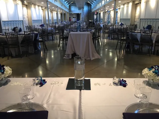 2 Sistas Cookin Catering