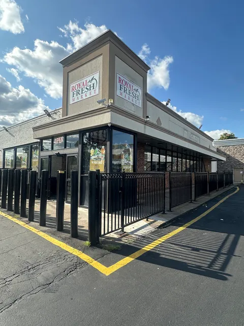 Royal Fresh Market