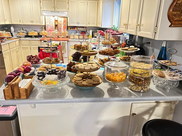 Preeti's Bed & Breakfast ~ Room Rent In Abbotsford BC