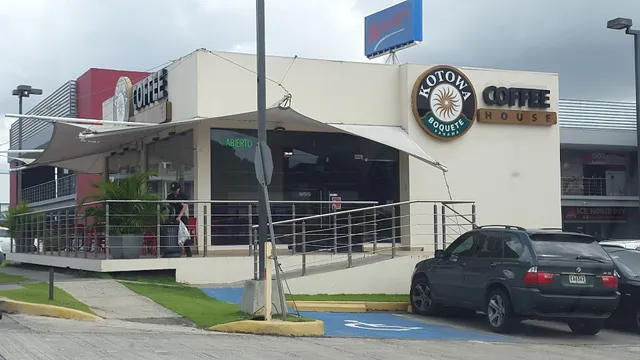 Kotowa Coffee House | Centennial