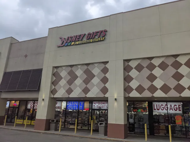 Disney Gift & Luggage Outlets