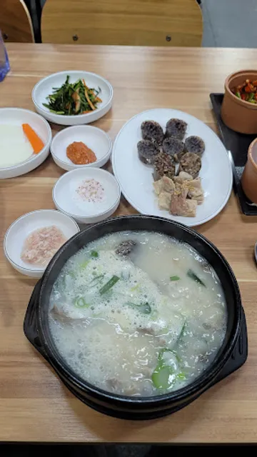 무봉리 토종순대국 인천공항점