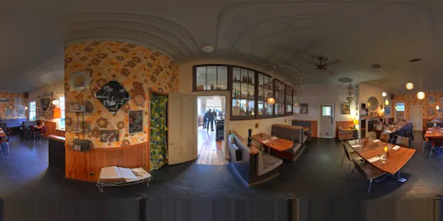 Cool Change Bar & Eatery