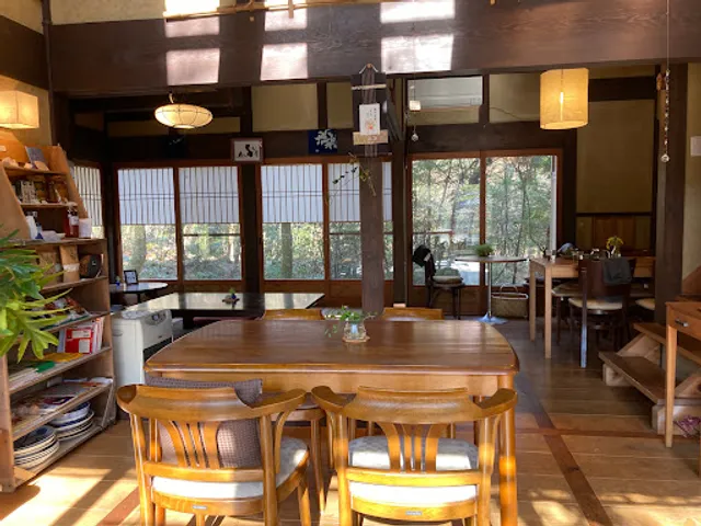 自然ごはんのお店 おおきな木