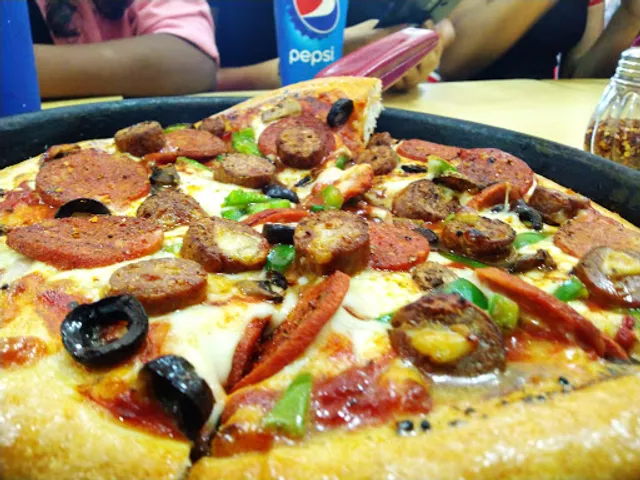 Pizza Hut | Satya Niketan, Delhi