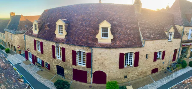 Les Petits Cousins du Québec B&B France, All-inclusive one week vacation.