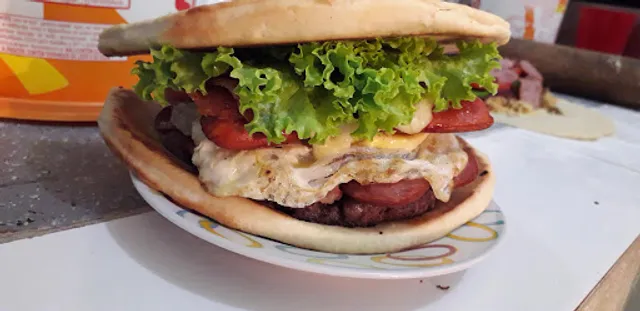 Oliveira Lanches e Pizzaria