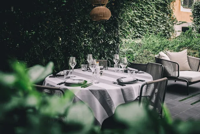 QUADRAT Restaurant & Garden