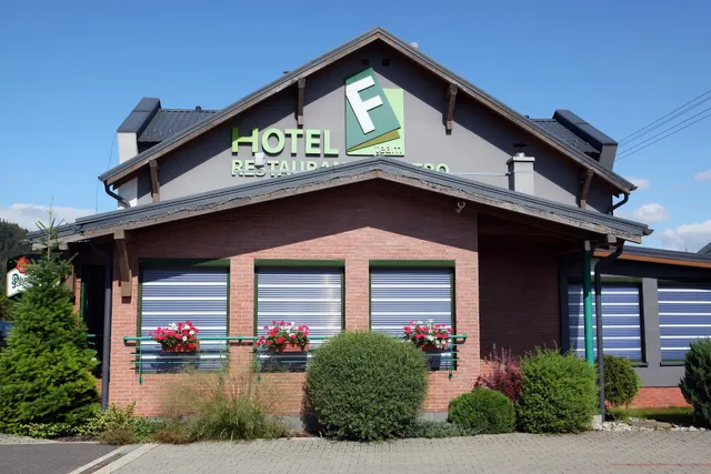 F Team Hotel