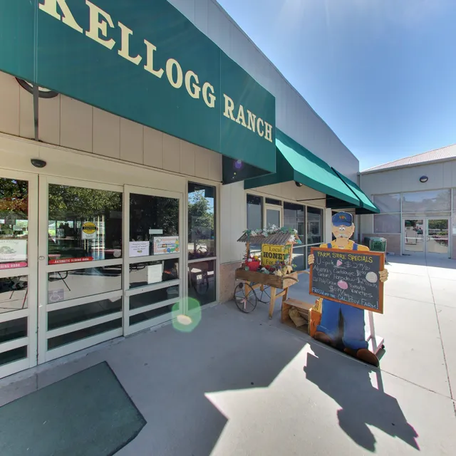 Cal Poly Pomona Farm Store