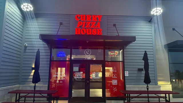 Curry Pizza House