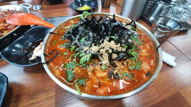 공주칼국수 쭈구미구이