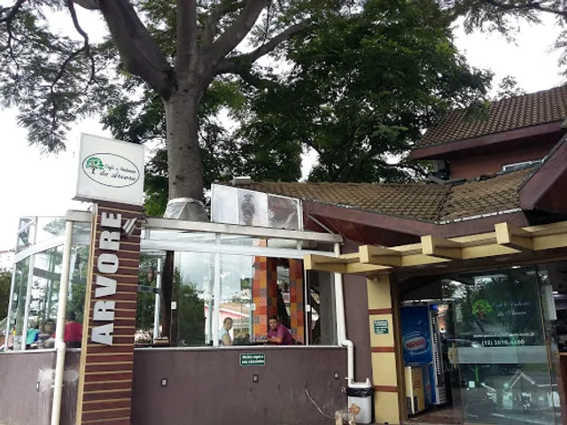 Café e Padaria da Árvore
