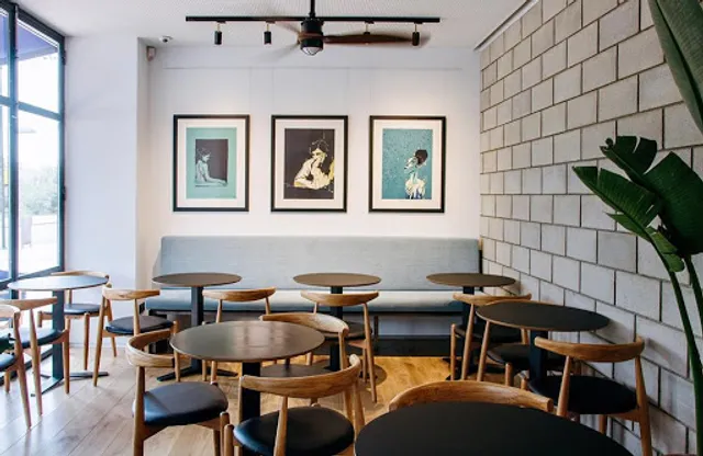 Matisse Rivera Café