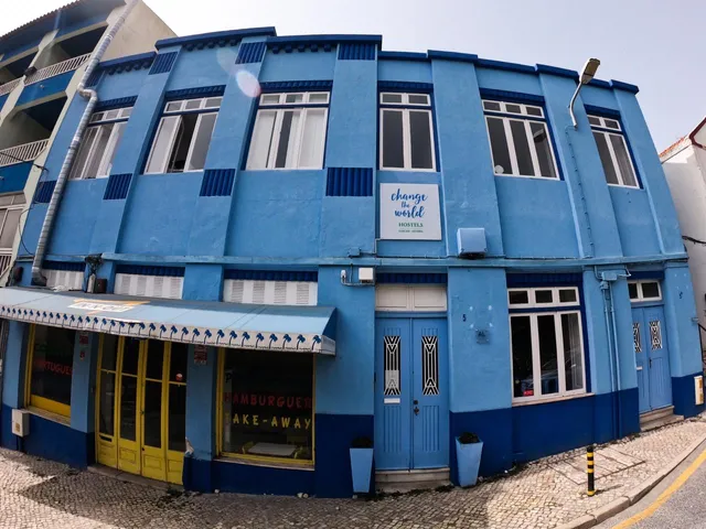 Change The World Hostels - Cascais - Estoril