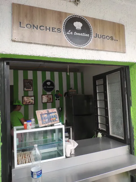 La Tomatina - Lonches y jugos