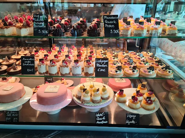 Le Gâteau rose - Café