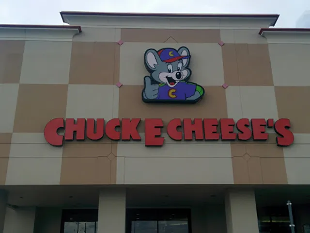 Chuck E. Cheese