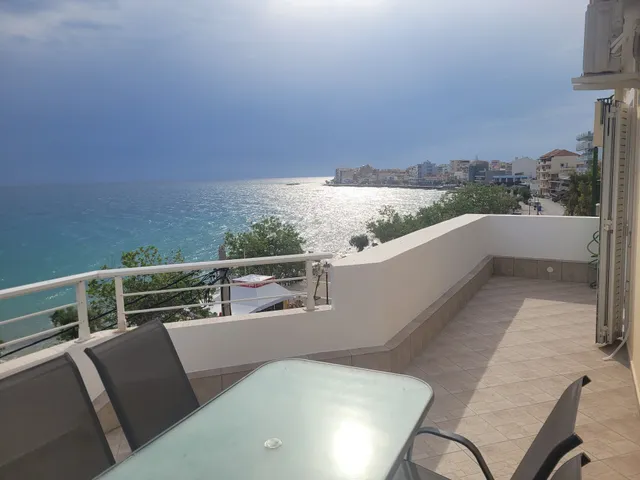 Eva sea view apartment, xylokastro
