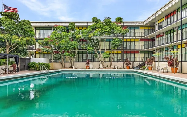 The Block Extented Stay Hotel