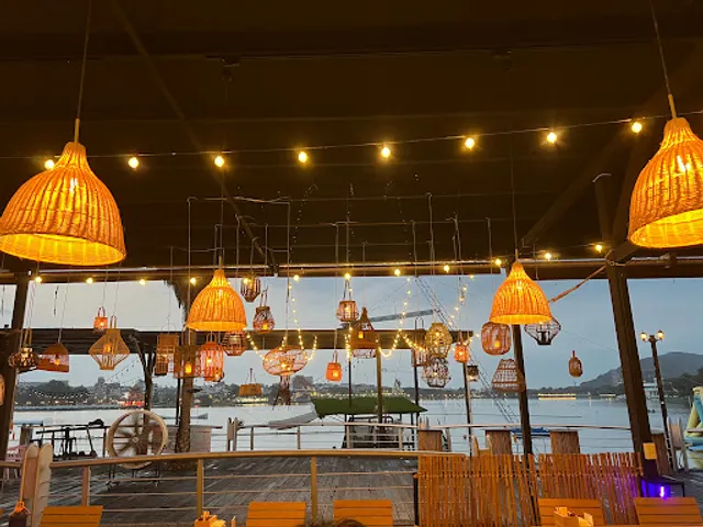 Qundao Jingguan Restaurant