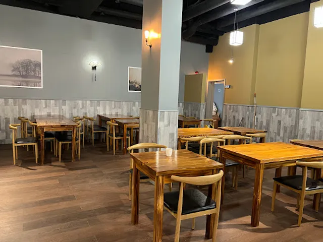 YEYE‘S Noodle & Dumpling