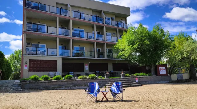 Desert Surfside Waterfront Accommodations