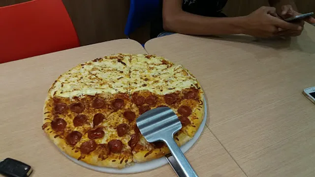 Domino's Pizza - Prado